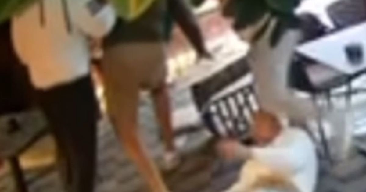 Uznemirujuće! Pogledajte snimak ranjavanja FNC borca, pucali mu u noge, on brutalno "patosirao" napadača