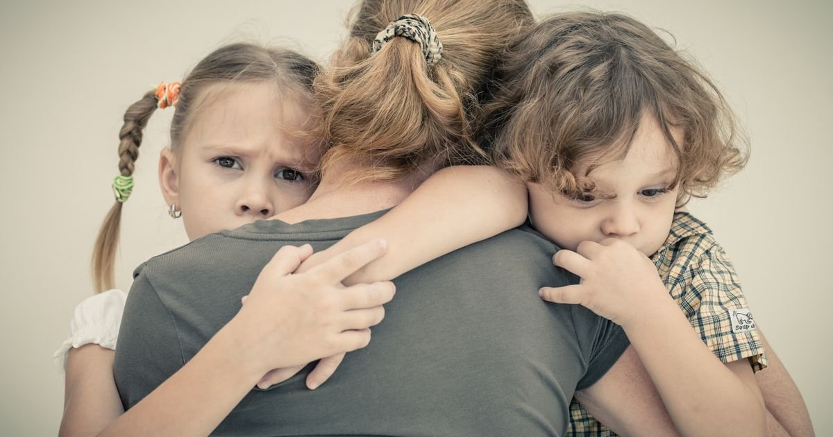 "Ako nemaš decu sebična si, ako imaš dosadna si": Koga društvo u Srbiji više osuđuje - "nemajke" ili "mamike"?