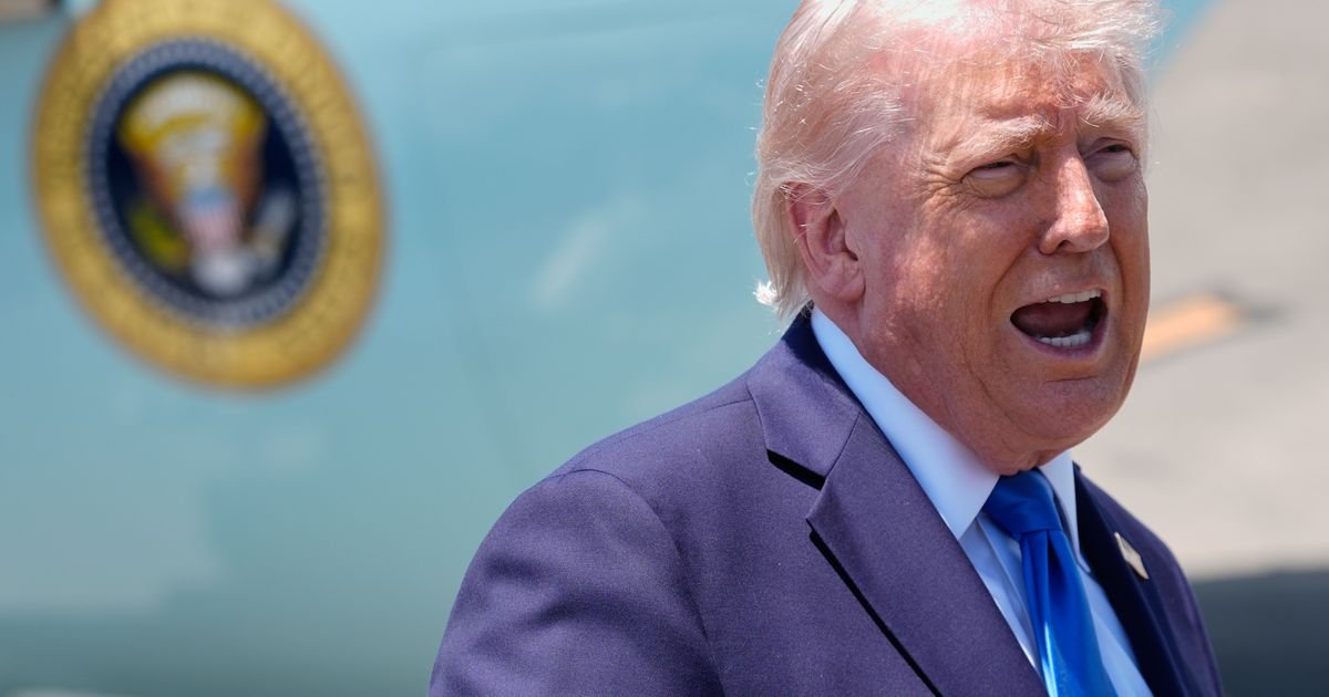 Tramp se oglasio zbog napada Irana na Izrael: "DOSTA JE BILO!"