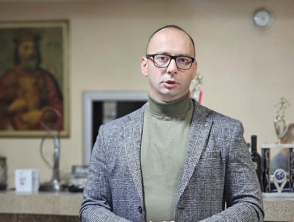 SIMIĆ: Srpska lista u srpskim sredinama osvojila preko četrdeset hiljada glasova