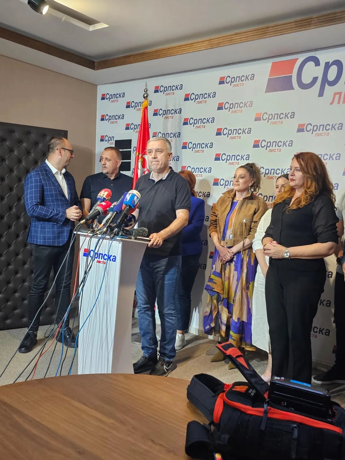 Srpska lista proglasila pobedu: Osvojili smo 10 mandata u srpskim sredinama