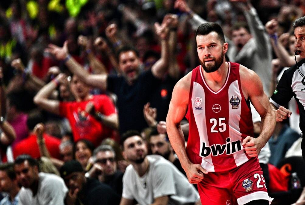 HAOS U GRČKOJ! Olimpijakos traži petogodišnju kaznu za Janakopulosa - tenzije rastu!