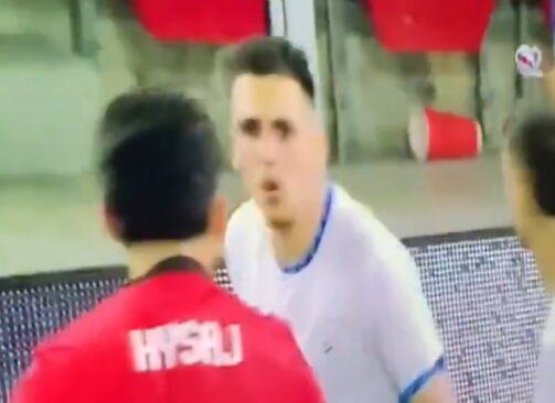 ALBANAC POLUDEO, PA HTEO DA BIJE IZRAELCA! Zbog jednog poteza je doživeo nervni slom - snimak iz Tirane je postao viralan! VIDEO