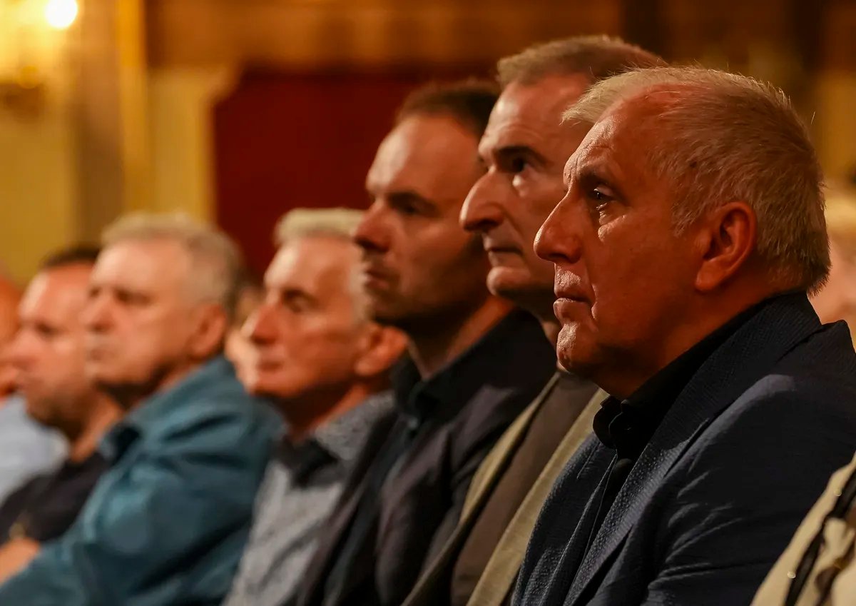 FOTO Željko Obradović i brojne košarkaške legende na komemoraciji Edinu Avdiću u Sarajevu