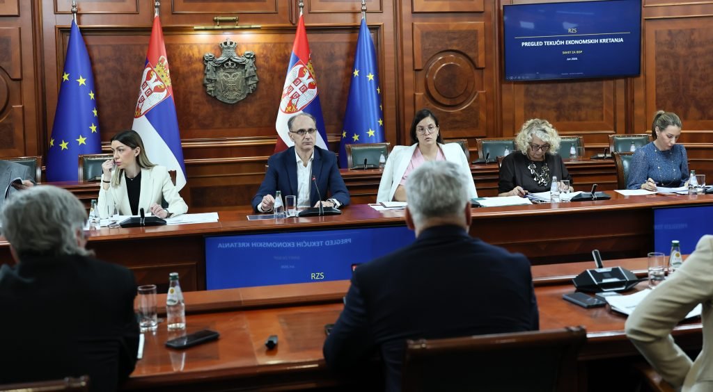 Macut predsedavao sednici Saveta za koordinaciju aktivnosti i mera za rast BDP