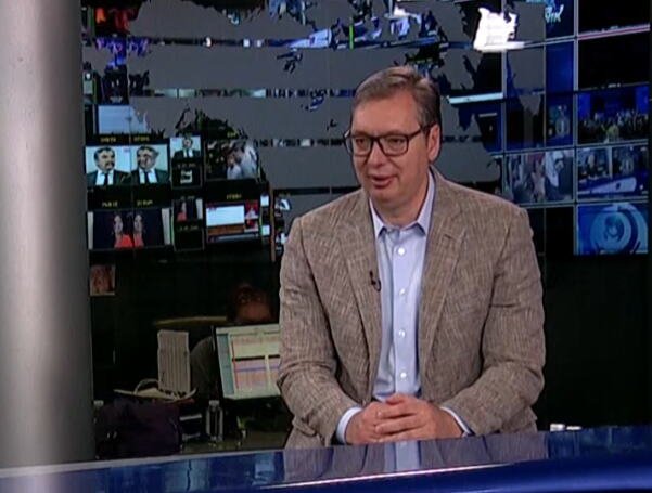 UŽIVO VUČIĆ U NACIONALNOM DNEVNIKU! Predsednik o svim novostima i važnim vestima za građane Srbije