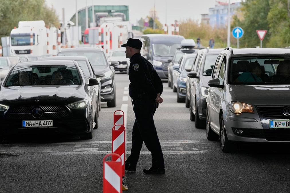 NOVI GRANIČNI PRELAZ KOD GRADIŠKE OSTAJE OTVOREN Usaglašen stav BiH i Hrvatske