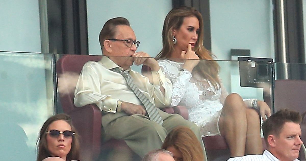 Skandal trese fudbal: Čuveni vlasnik kluba optužen da je nudio karijeru u zamenu za intimne odnose