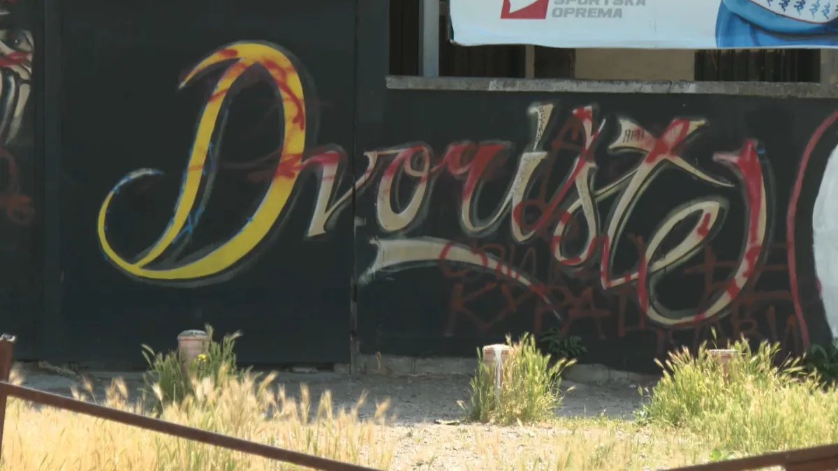Otkud kamera u ženskom toaletu novosadskog kluba, vlasnik tvrdi da je u pitanju "greška i neslana šala"
