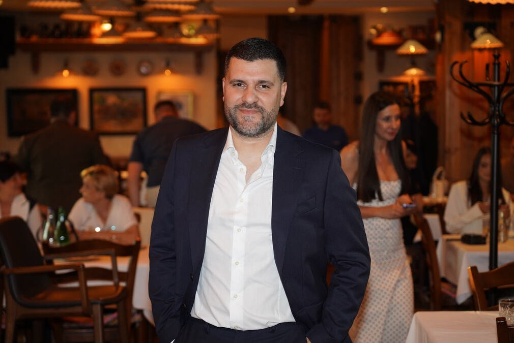 "NISAM DOŠAO SEBI DA PRIČAM O TOME" Nebojša Vojvodić na ivici suza o porodičnoj tragediji: Šampion se postaje kad izađeš na teren i pobediš kad je najteže...