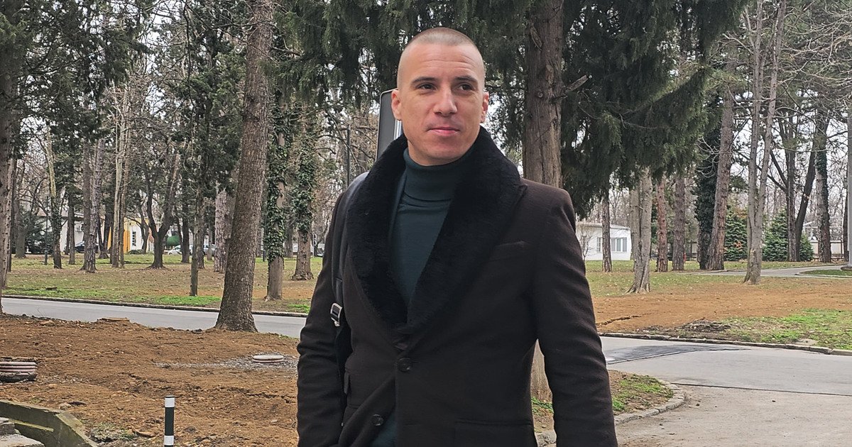 Bakšiš nam uzimaju Milan Mitrović o kolegama, pa pomenuo ženu: Supruga mi kaže idi kod klinki