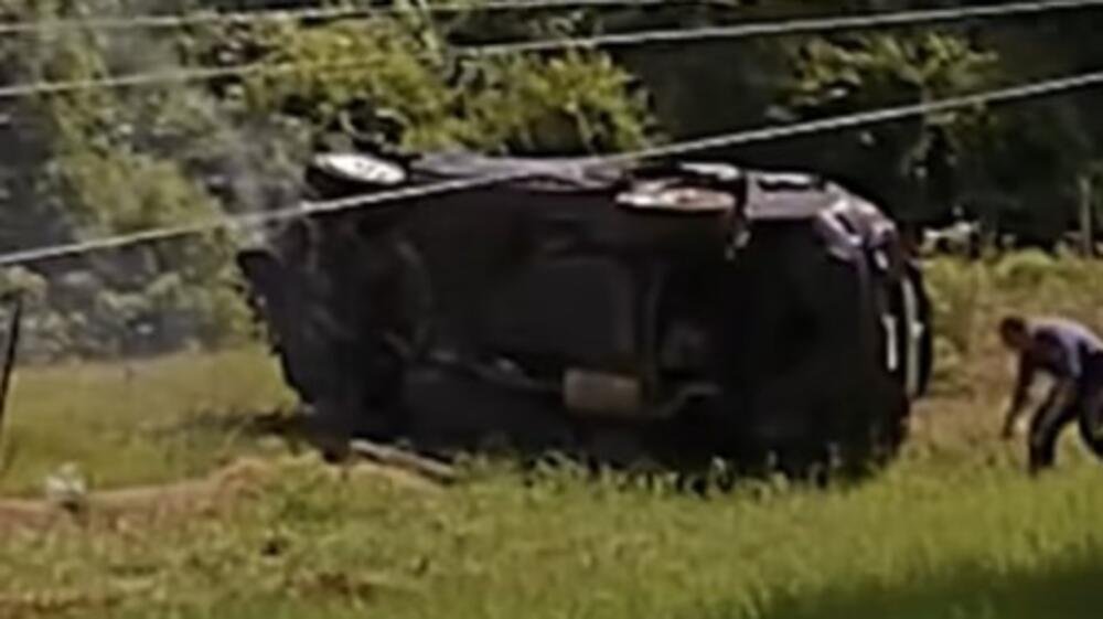 ČETVOROMESEČNA BEBA ISPALA IZ KOLA TOKOM POTERE! Vozilo se prevrnulo više puta, policija zatekla šok prizor (VIDEO)