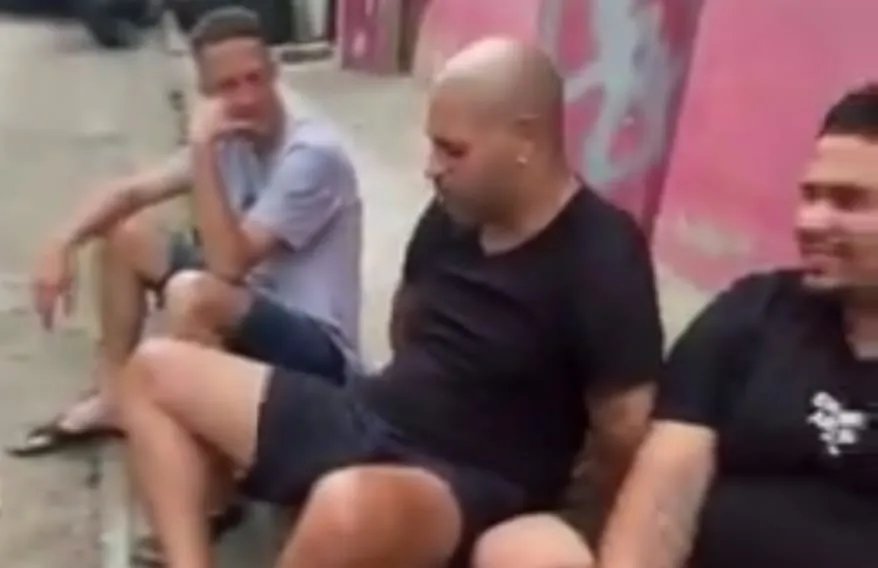 VIDEO Poražavajuć snimak legende fudbala, posle ovoga nema povratka: Obožavali ga, a pogledajte šta sada radi