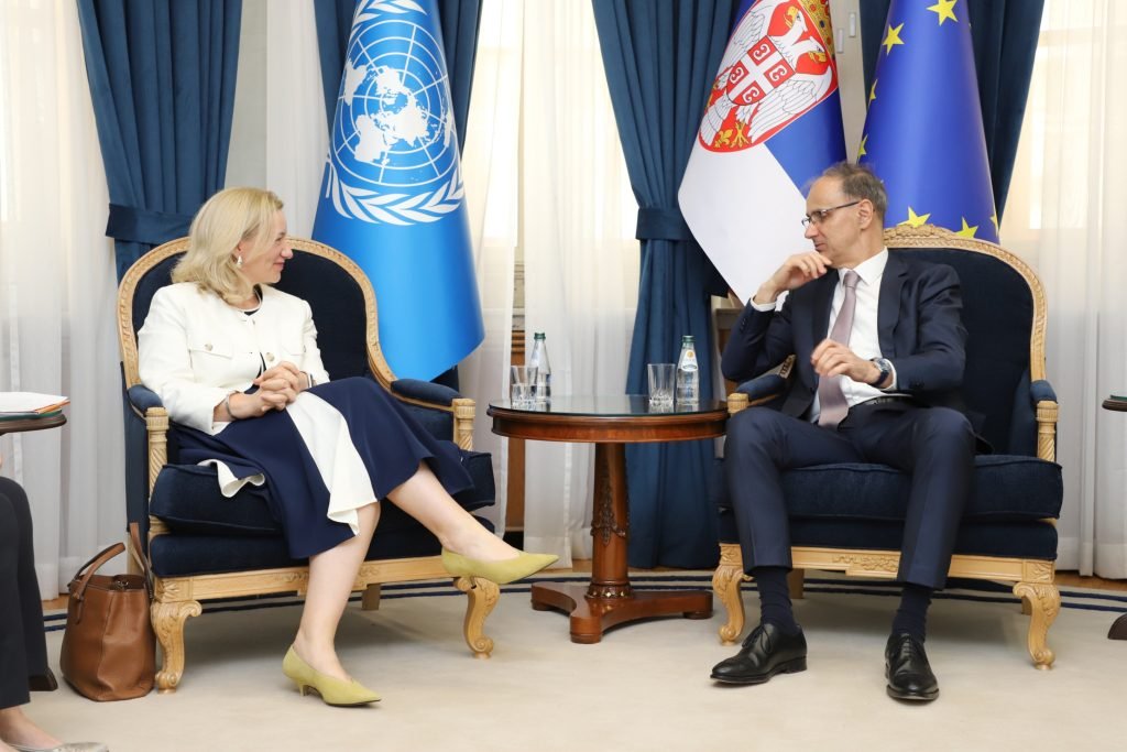 Macut i UNFPA o demografskim izazovima: Podrška porodicama i mladima među prioritetima Srbije