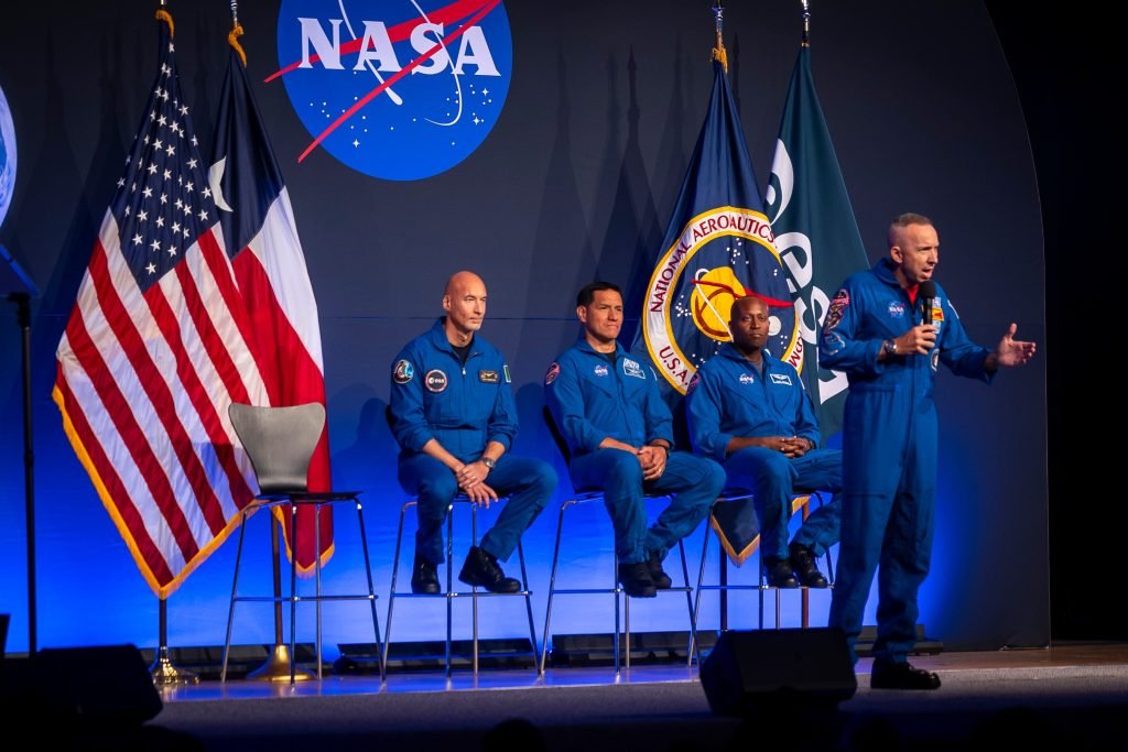 NASA imenovala astronaute za narednu misiju Artemis na Mesecu
