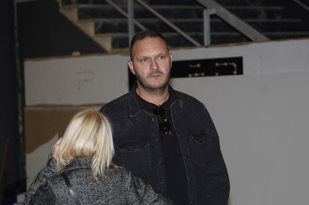 PRVI SNIMAK ĆERKE DEJANA PETROVIĆA NAKON NAPADA: Evo kako sada izgleda Jovana, svi se pitaju šta ovim poručuje