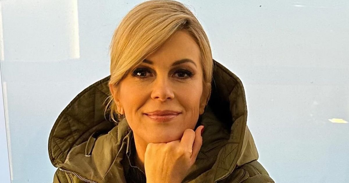 Svi gledaju figuru Kolinde Grabar Kitarović: Javila se sa magične lokacije, fanove bacila na kolena