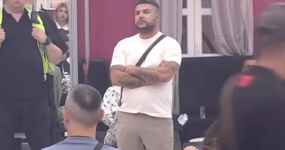 "Mene ovo radi, želim haos u životu" Posle gnusnih uvreda, Asmin okrenuo ploču pa priznao "Volim je"