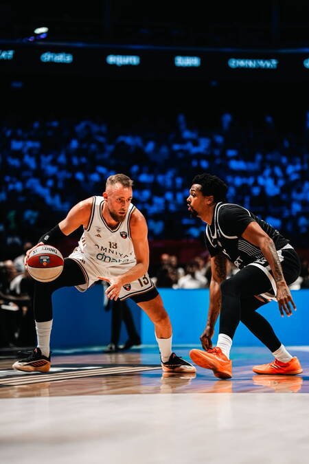 PARTIZAN - DUBAI: Crno-beli nemaju pravo na grešku - ili pobeda ili kraj!