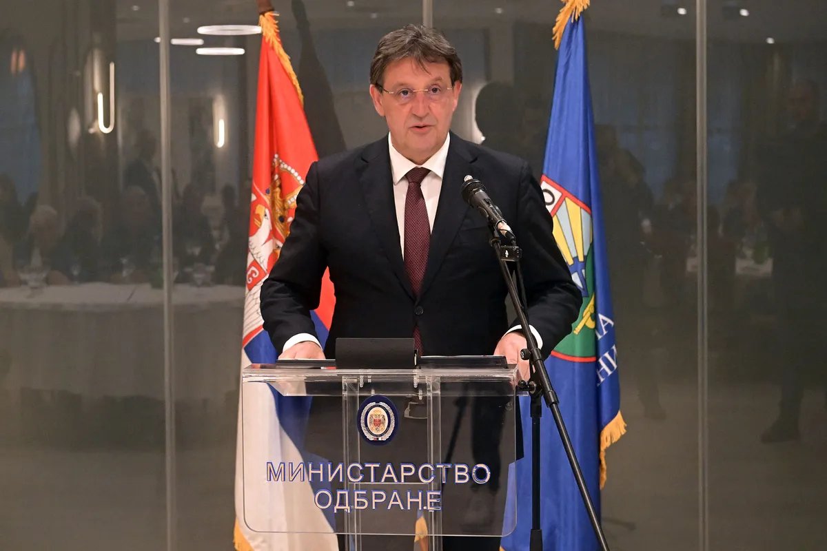 Serbian, Azeri defense ministers discuss cooperation