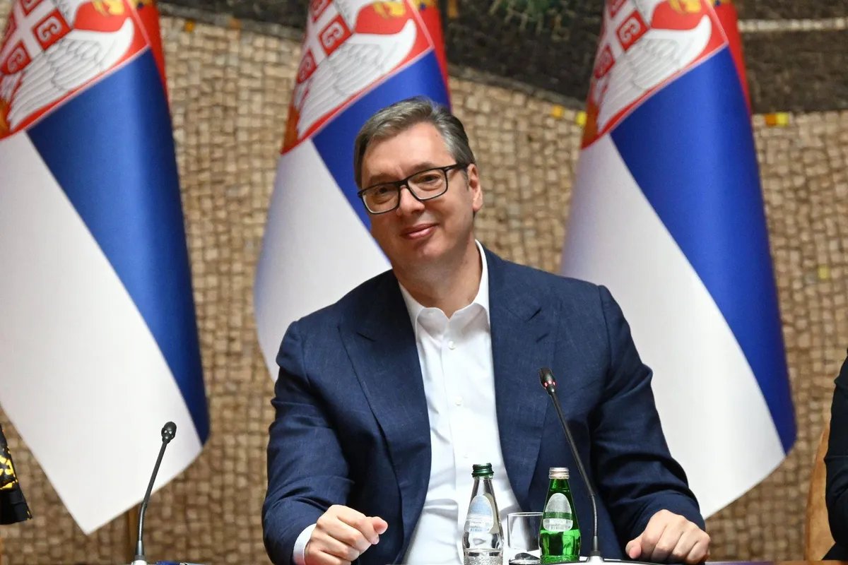 Vučić: Dajem ostavku za tri-četiri meseca, možda i ranije, već pakujem knjige u Predsedništvu