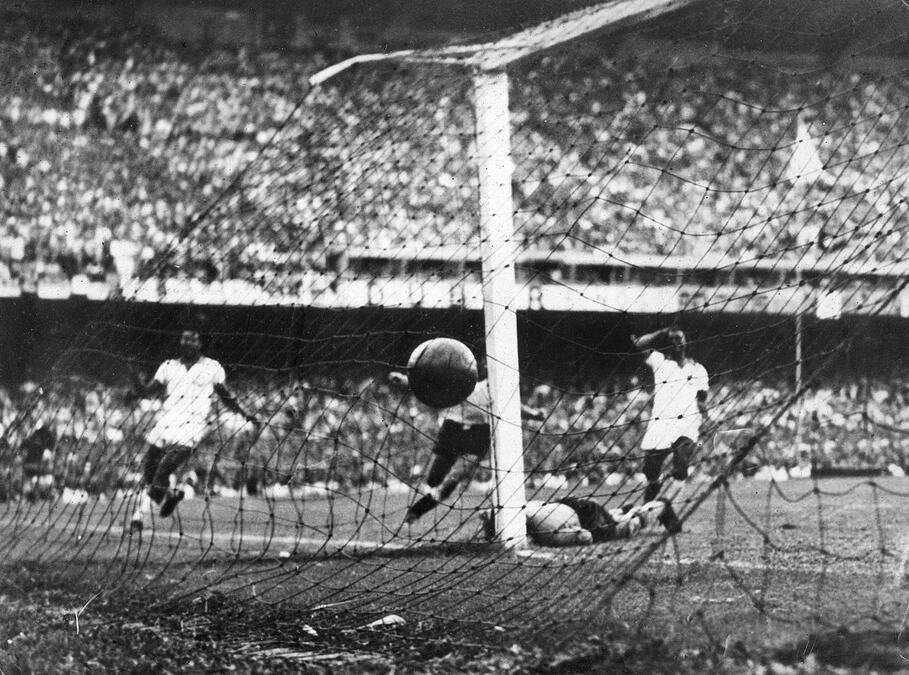 DAN KOJI BRAZIL NIKADA NEĆE PREBOLETI! Nacionalna tragedija na Marakani, sumrak Bogova! Na stadionu se čula tišina, samoubistva zbog poraza, selektor emigrirao!