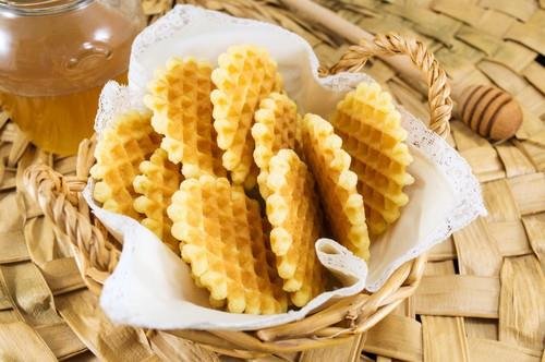 Bakin kolač možete napraviti i bez aparata: Mekan i mirisan desert koji se pravi u običnom tiganju