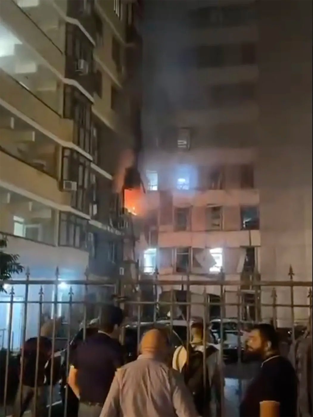 VIDEO Masovni napad Ukrajine: Gori jedna od najvećih ruska rafinerija, oštećeni ključni mostovi prema Krimu