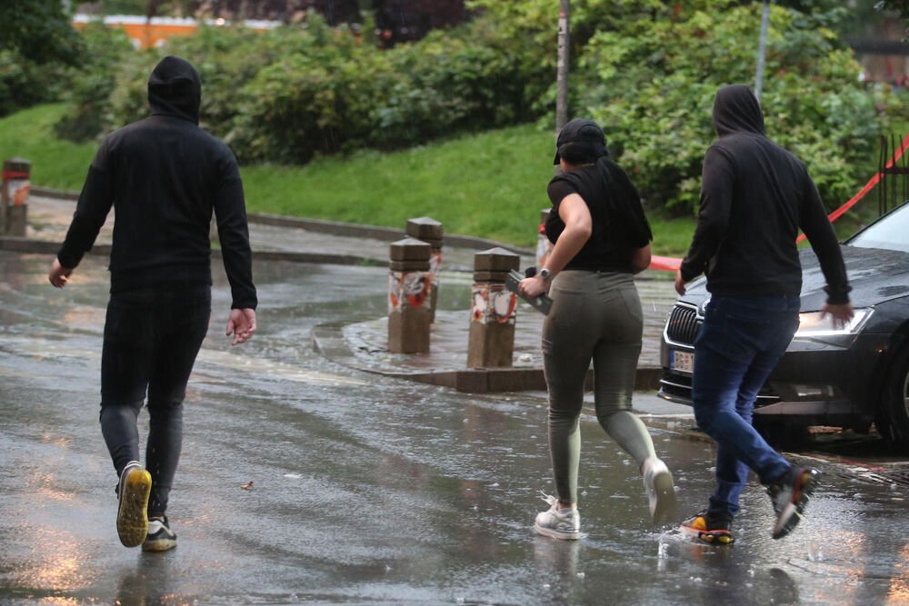 Jaki pljuskovi stižu i u Beograd, evo i kada: Udaraće i gromovi, padaće dva sata bez prestanka