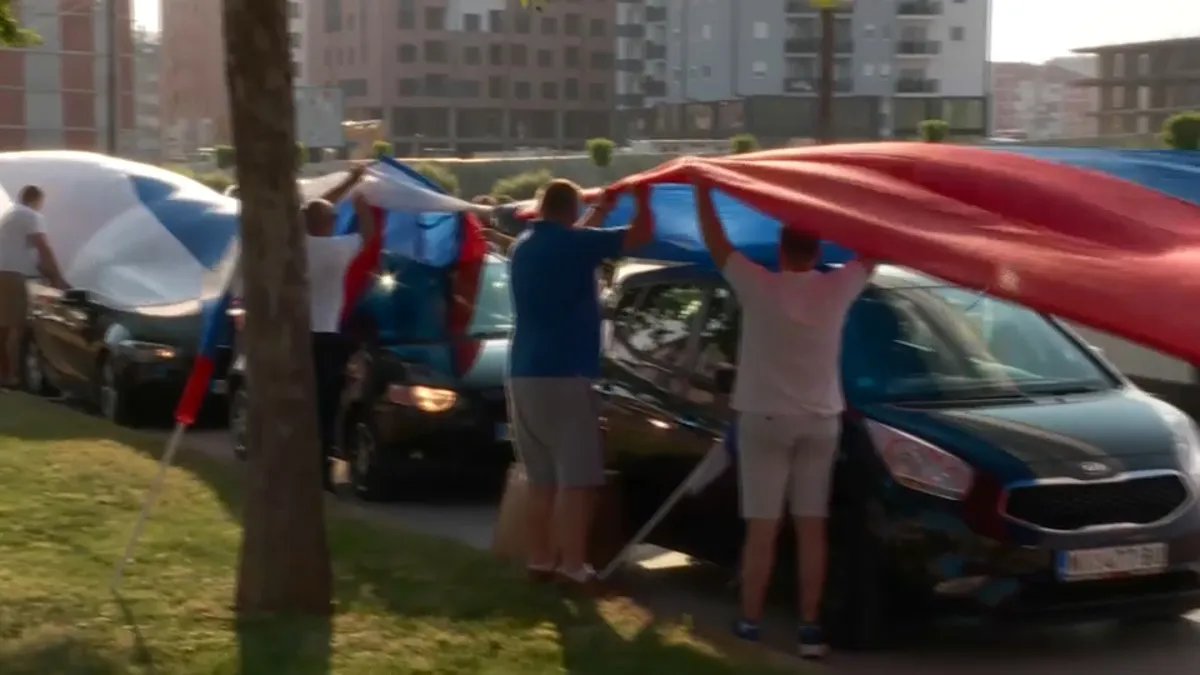 (FOTO) U Nišu organizovan auto-skup povodom Dana Rusije: U koloni mahom pristalice vlasti