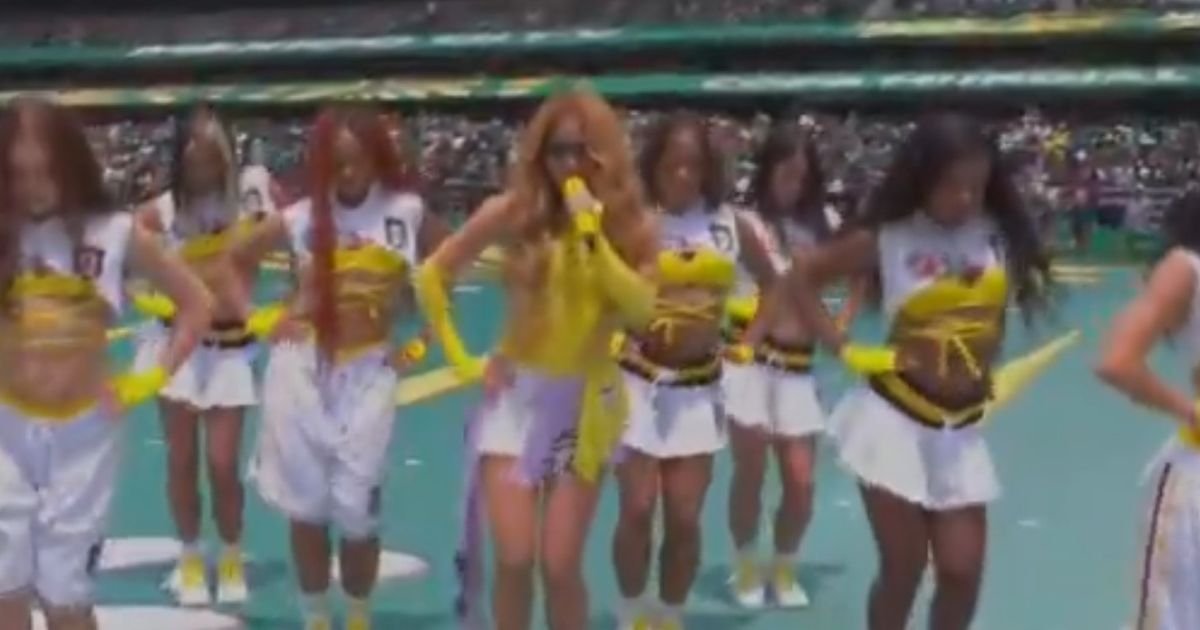 Ovo niste mogli da vidite u TV prenosu: Pogledajte kako je Šakira "zapalila" sve na otvaranju Mundijala!