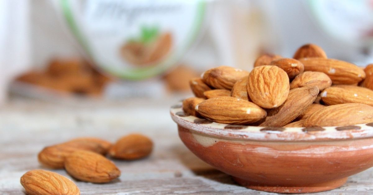 Da li su bademi zaista najzdraviji orašasti plod? Istina o kojoj nutricionisti pričaju