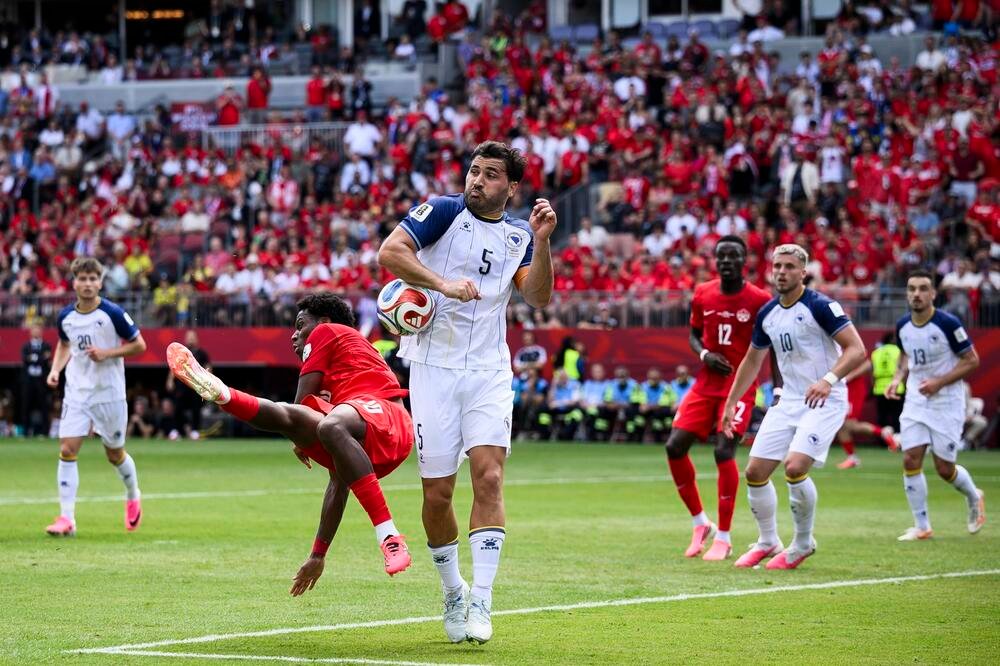 Bosna povela i onda jedva izvukla bod! Kolašinac i Katić sa gol linije sprečili Kanadu da slavi u Torontu (Video)