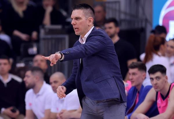 BARAĆ ODLAZI IZ BAHČEŠEHIRA! Srpski trener se rastao sa turskim klubom!
