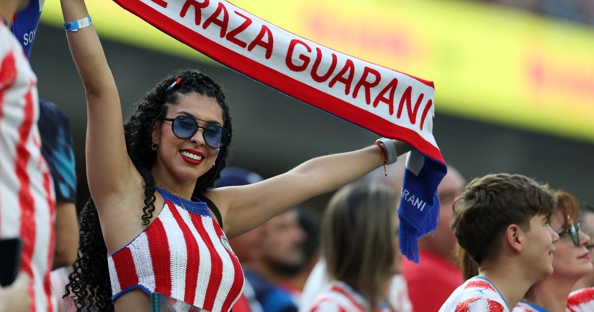 Slikala se gola pred Mundijal, sada je ova navijačica "uhvaćena" na tribinama