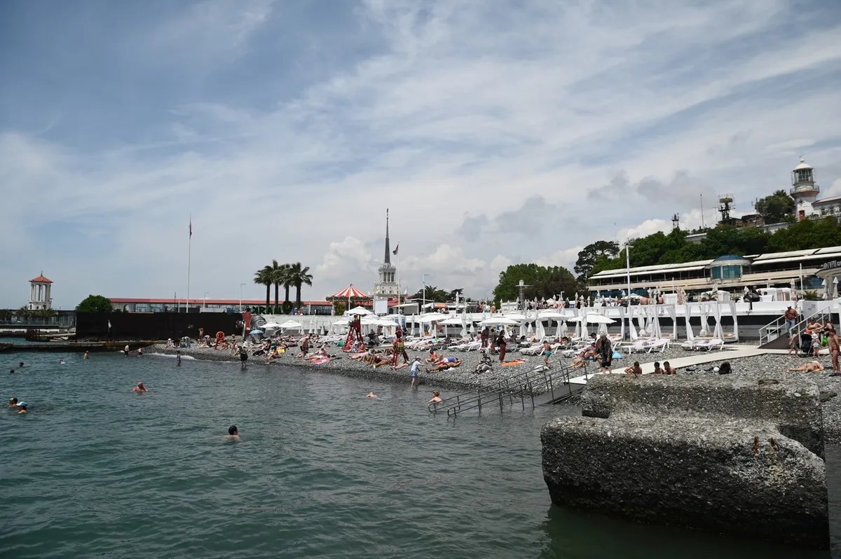 "Telefon mi je skoro ispao iz ruke": Snimak sa plaže u Rusiji izazvao buru