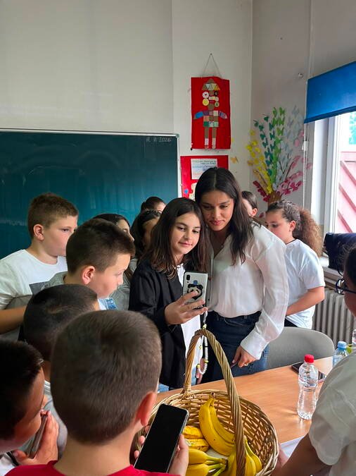 Svako dete zaslužuje šansu da bude šampion! Naša sportska zvezda obišla jug Srbije i poslala poruku koja tera suze na oči! (FOTO)