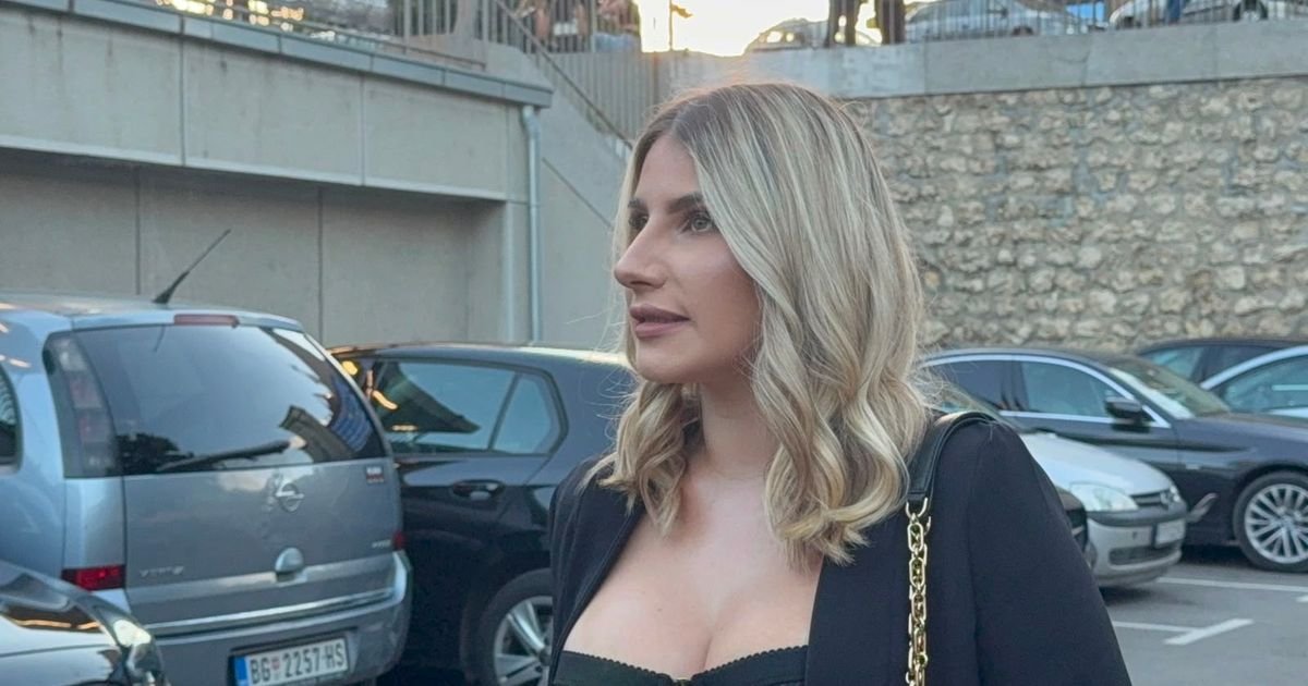 Posle drame sa raskidom, pevačica u javnosti: Pod antibioticima došla na Ćanin koncert "Oporavljam se"