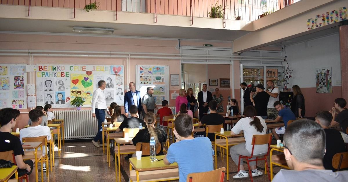 Počinje borba za srednje škole: ocene i mala matura određuju rang