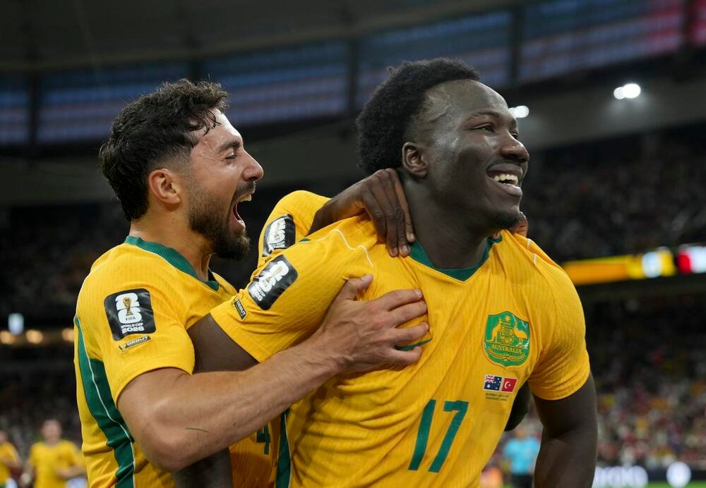 "KENGURI IZUDARALI" TURSKU! Australija slavi dete rođeno u izbegličkom kampu (Video)