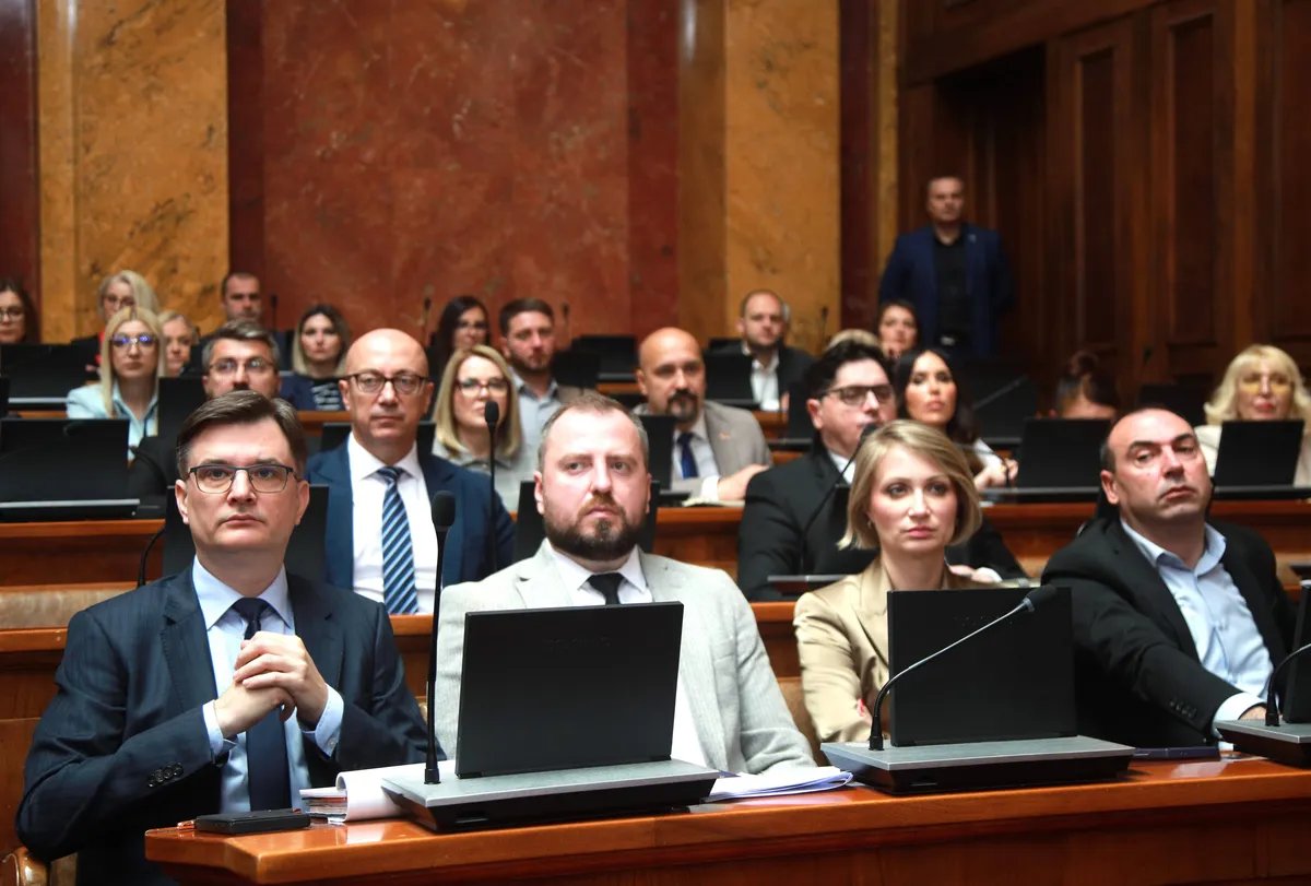 Nema odmora za naprednjake do 5. avgusta: Prvo Skupština, vidovdanski skup i obeležavanje Oluje, pa onda mogu na more