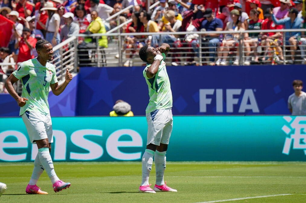 SKANDAL NA MUNDIJALU! VAR pogurao Švajcarsku neviđena bura zbog penala, FIFA se hitno oglasila!