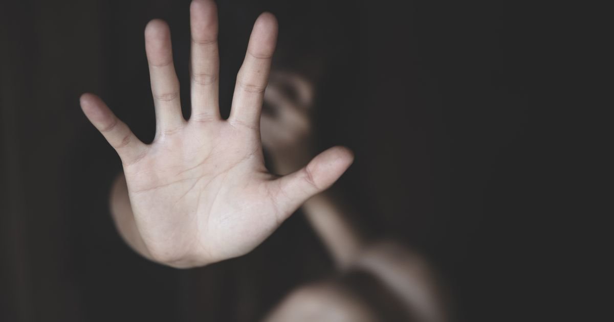 Stravičan slučaj u Marijinom Dvoru: Prijavila nadređenog za seksualno uznemiravanje, pa je on brutalno tukao!