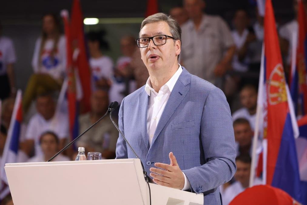 "NA SKUPU 27. JUNA PREDSTAVIĆEMO PLAN ZA BUDUĆNOST" Vučić poslao snažnu poruku: "Ja sam čovek Srbije, služim samo Srbiji i svom narodu"