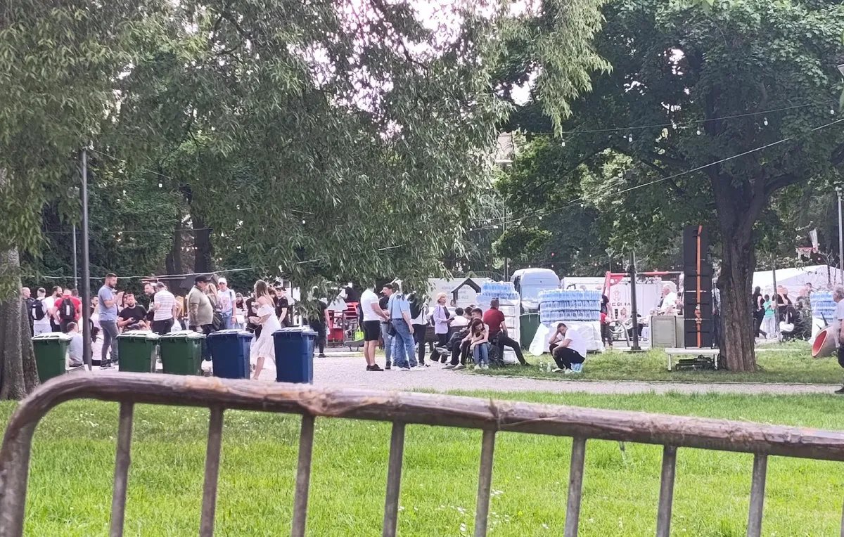 Ispred Pionirskog parka napadnuti studenti i profesor iz Berlina zbog - fotografije