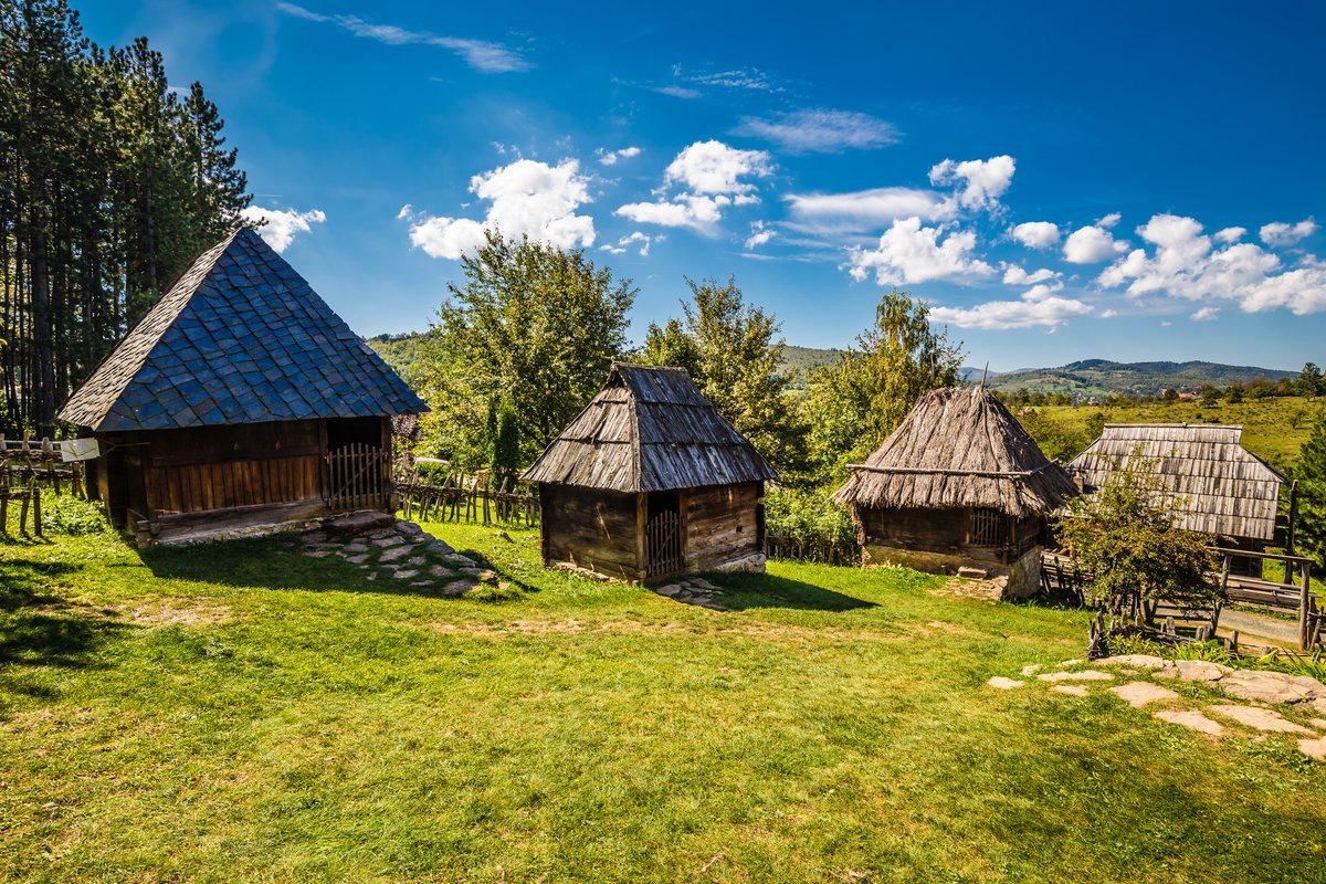 Seoski turizam i državna kasa: Inspektora malo, pa se i mali porez izbegava