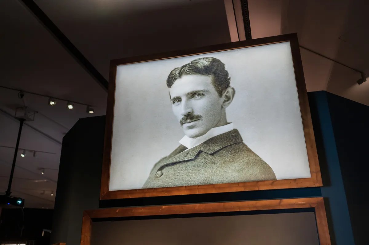 Nikola Tesla opisao šta nas čeka do 2035. godine: Od njegovih reči ledi se krv u žilama