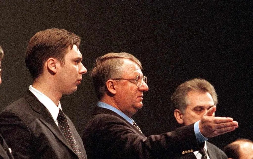 Vučić se vratio na Šešeljeva podešavanja"