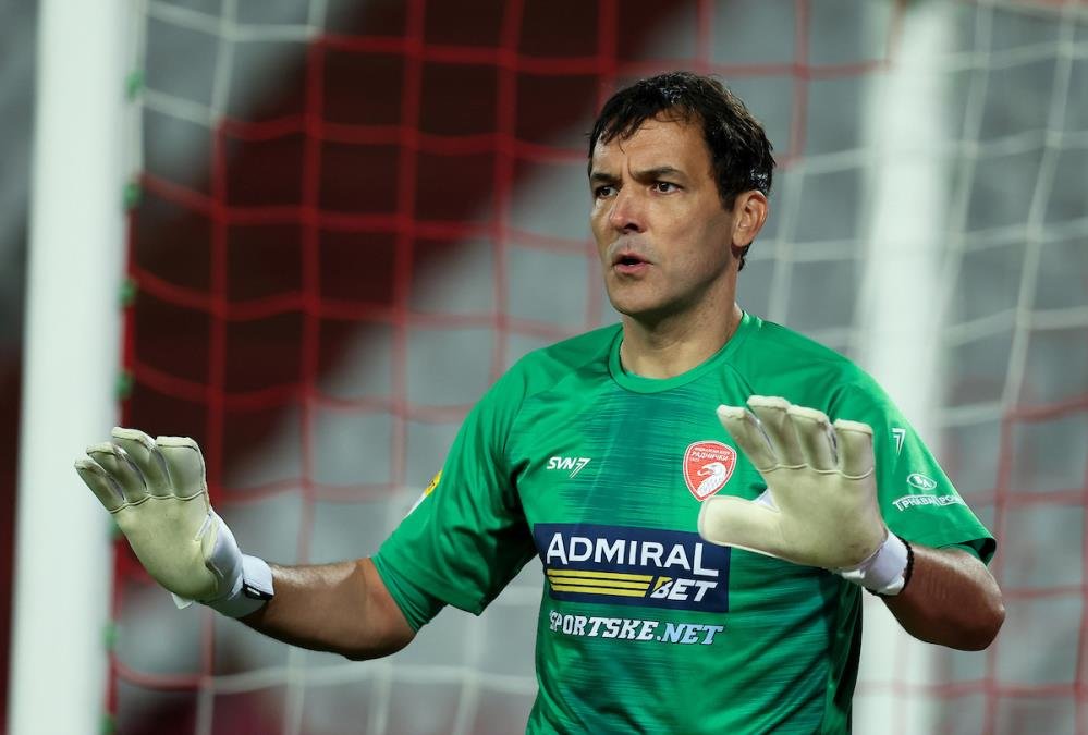 VLADIMIR STOJKOVIĆ SE UKLJUČIO U EMISIJU DA BI BIVŠEM FUDBALERU ZVEZDE POSTAVIO NEKOLIKO PITANJA! Gledaoci ostali u šoku, evo šta je Stojketa najviše zanimalo!