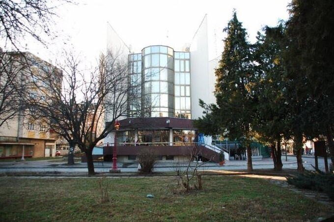 UREĐENJE PROSTORA ZA KULTURNE PROGRAME: Gradsko pozorište Varvarin u velikoj akciji obnove pozorišne umetnosti